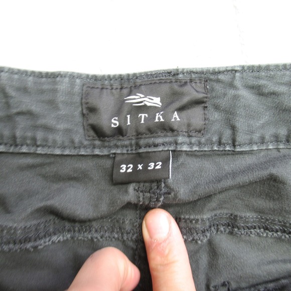 SITKA Pants Mens 31x31 Black Zip Fly Straight Casual Three Season Hiking Travel - Picture 3 of 15